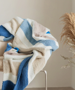 Blankets & Throws